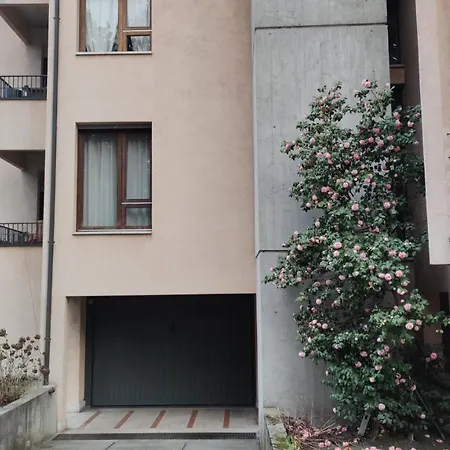 Casa Omly Lovely בית אירוח