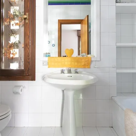 בית אירוח Casa Omly Lovely *
