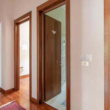 Casa Omly Lovely בית אירוח *